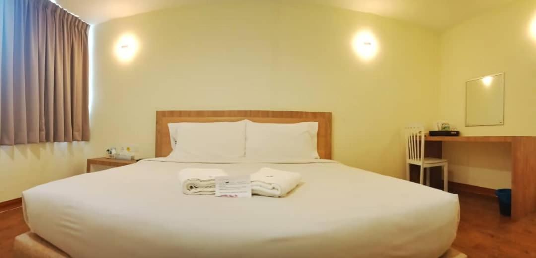 Merilton Hotel Sungai Petani Buitenkant foto